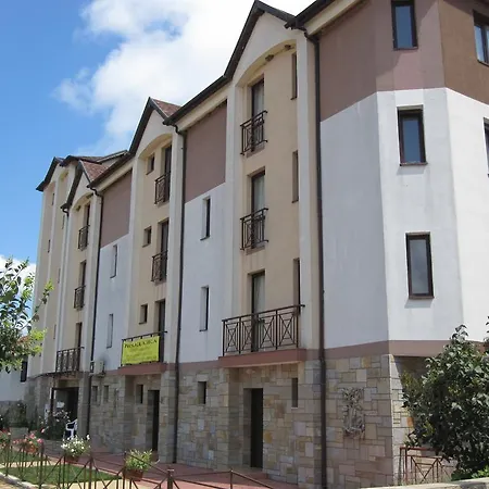 Apartment Templum Yovis *