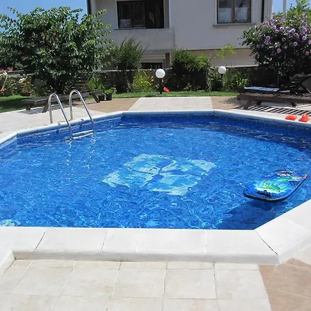 Apartment Templum Yovis