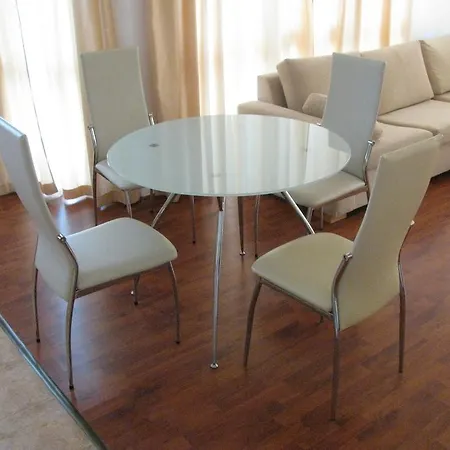 Apartment Templum Yovis *