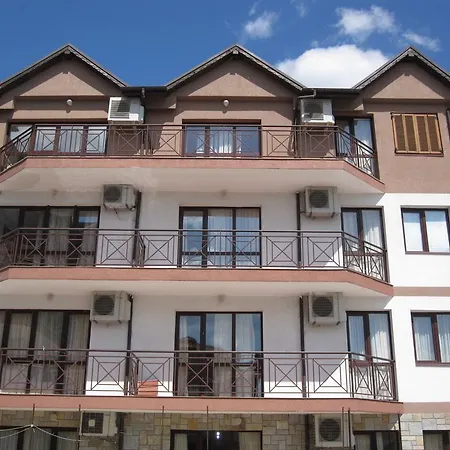 Templum Yovis Apartment *
